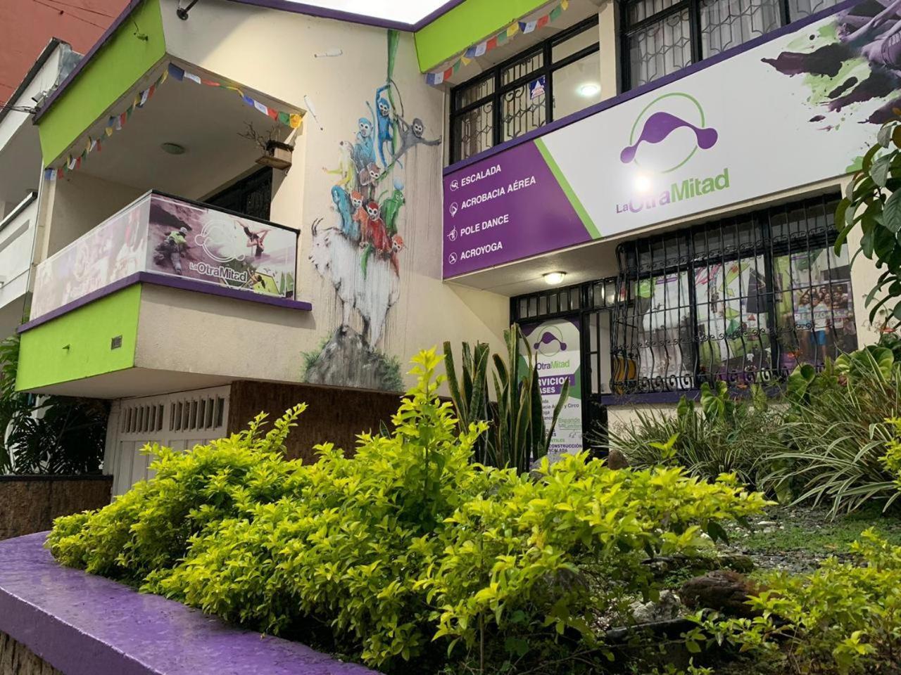 La Otra Mitad Hostel Armenia  Exterior foto